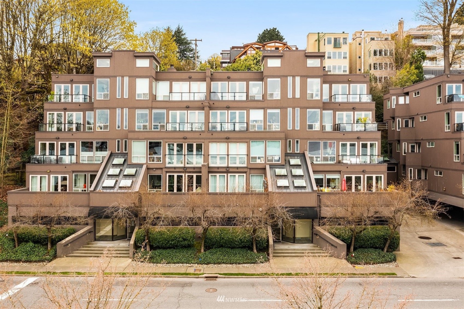 Lakewest Condos, Seattle